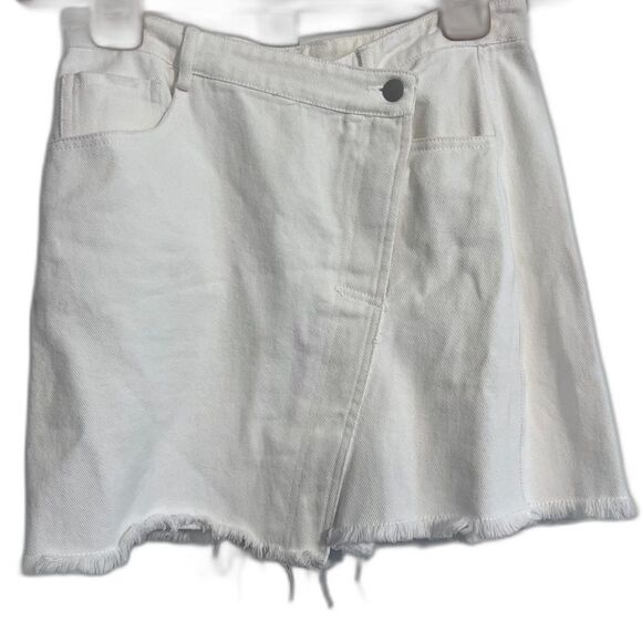 Gilli Can’t Be Bothered Denim Mini Skirt 100% cotton White crossover button - Picture 3 of 15